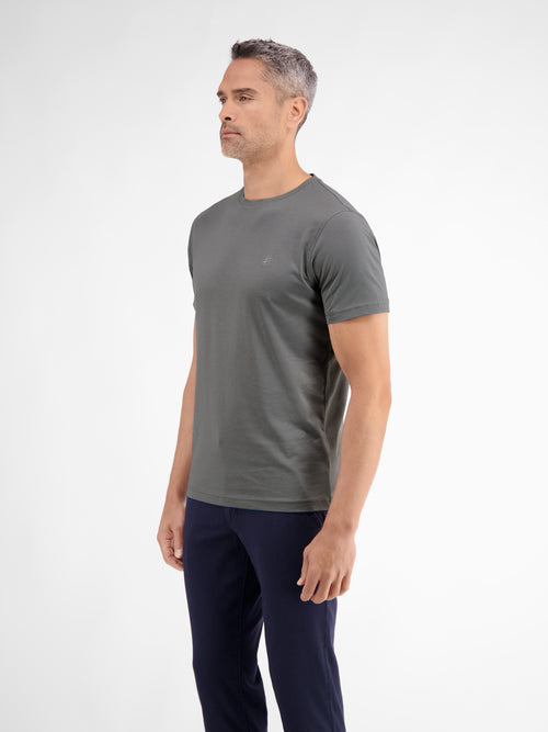 ﻿Lerros Basic T-Shirt mit Logostitch, unifarben Räumungsverkauf