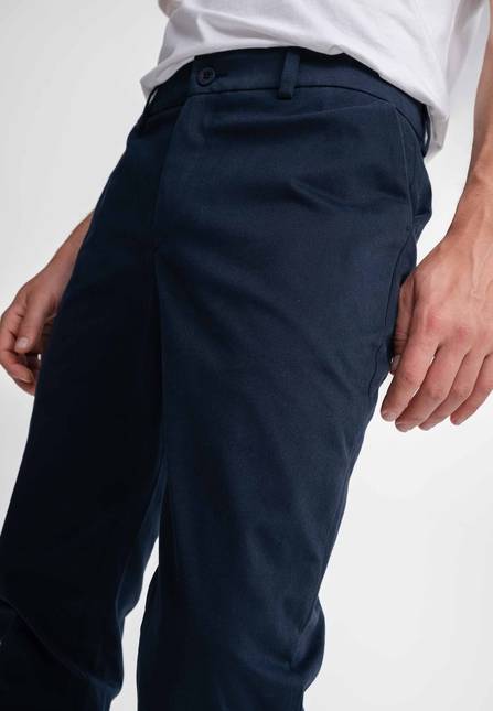 Melawear Herren Chinohose mit normaler Passform RANJITH Begrenzt auf 3 Tage