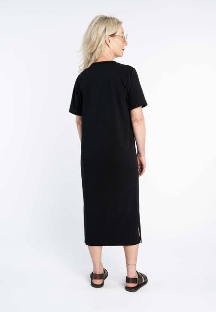 Melawear Langes Jersey Kleid LATIKA Top Angebot