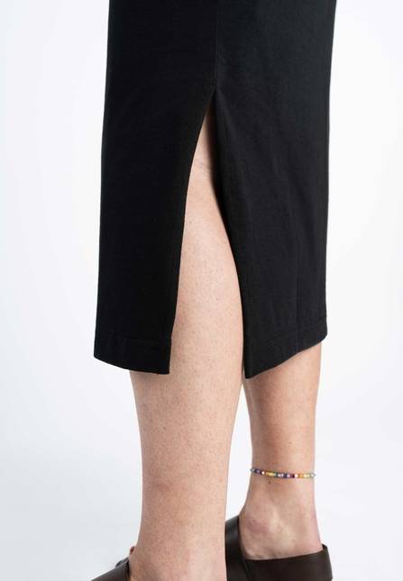 Melawear Langes Jersey Kleid LATIKA Top Angebot