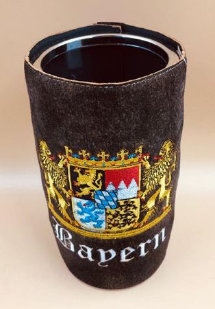 ﻿Pezzo D'oro Bergheimer Weinkühler bestickt mit Bayernwappen, Ledermanschette (echt Leder ),Trachtenoptik Räumungsverkauf