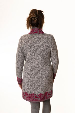 Pezzo D'oro Pezzo D&#039;oro Damenstrickmantel,Grautöne mit dunkelpinken Akzenten, nachhaltig produziert,made in Bayern, Merinowolle JETZT KAUFEN