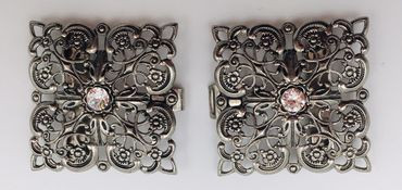 Pezzo D'oro Dirndlspangerl, Schürzenschließe, Swarovskisteine, altsilber Versandkostenfrei