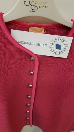 Pezzo D'oro Mädchen Trachtenjacke aus Strick in Wolle von Pezzo D'oro Farbe pink Wochenangebot