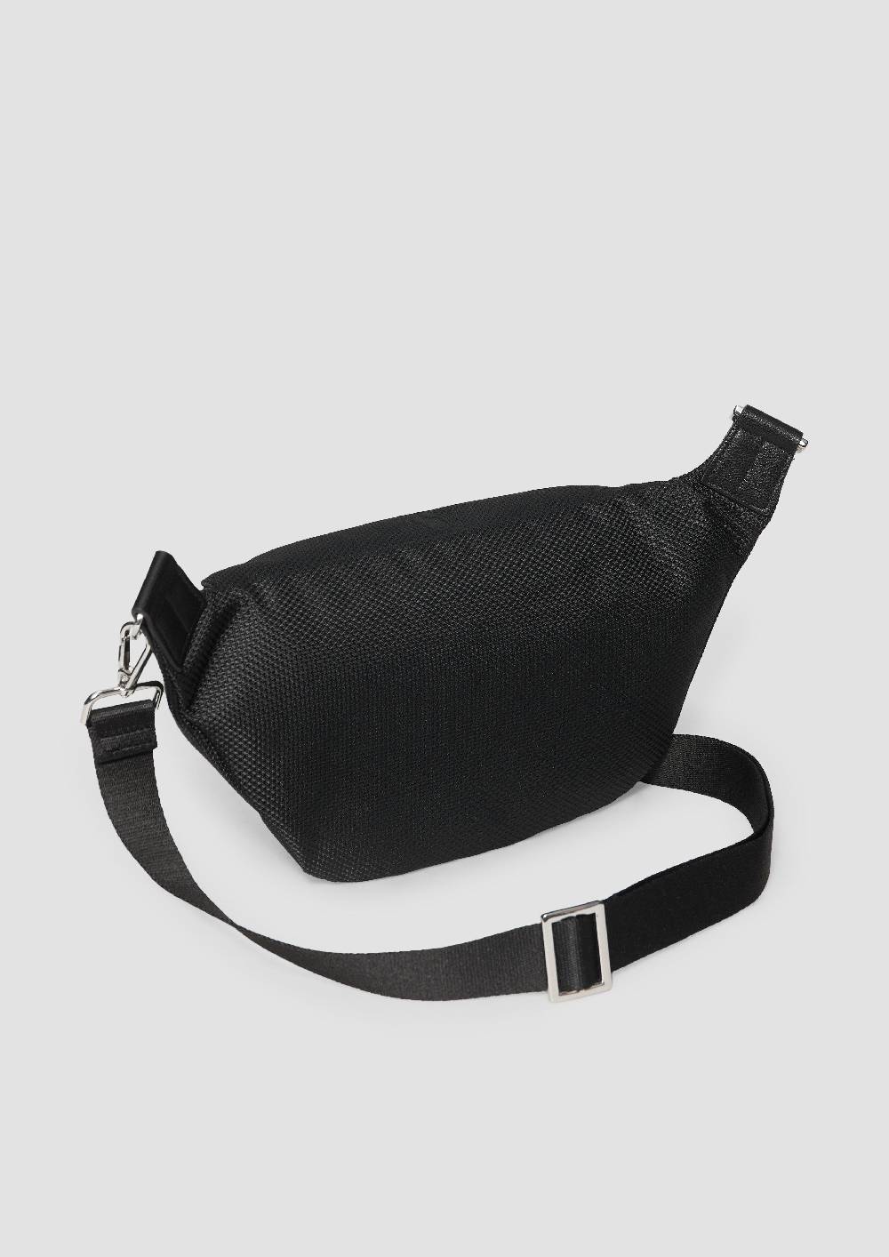 s.Oliver Crossbody Bag aus Nylon Nur noch ein Tag übrig