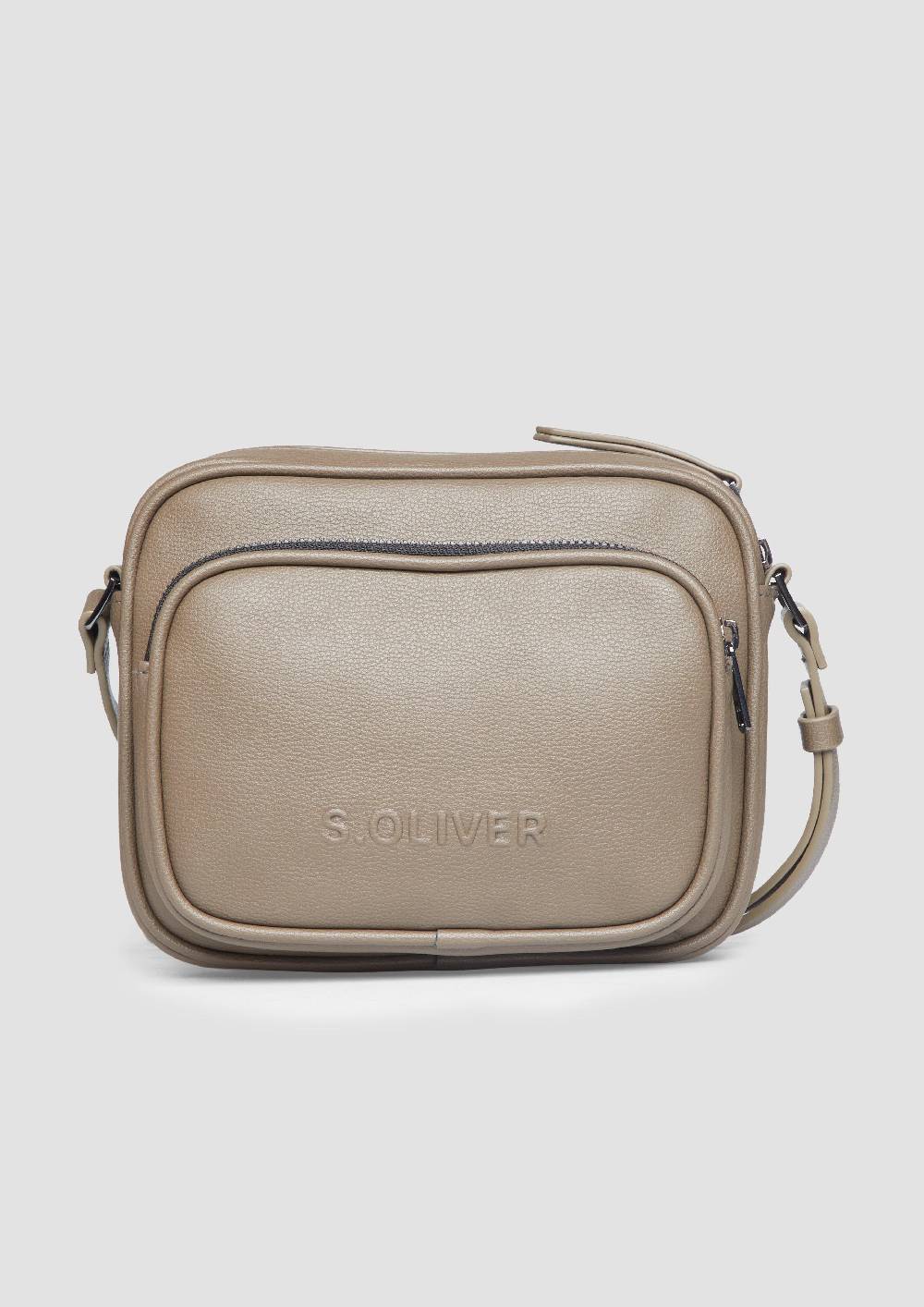 s.Oliver Große Camera-Bag in Leder-Optik Clearance-Verkauf