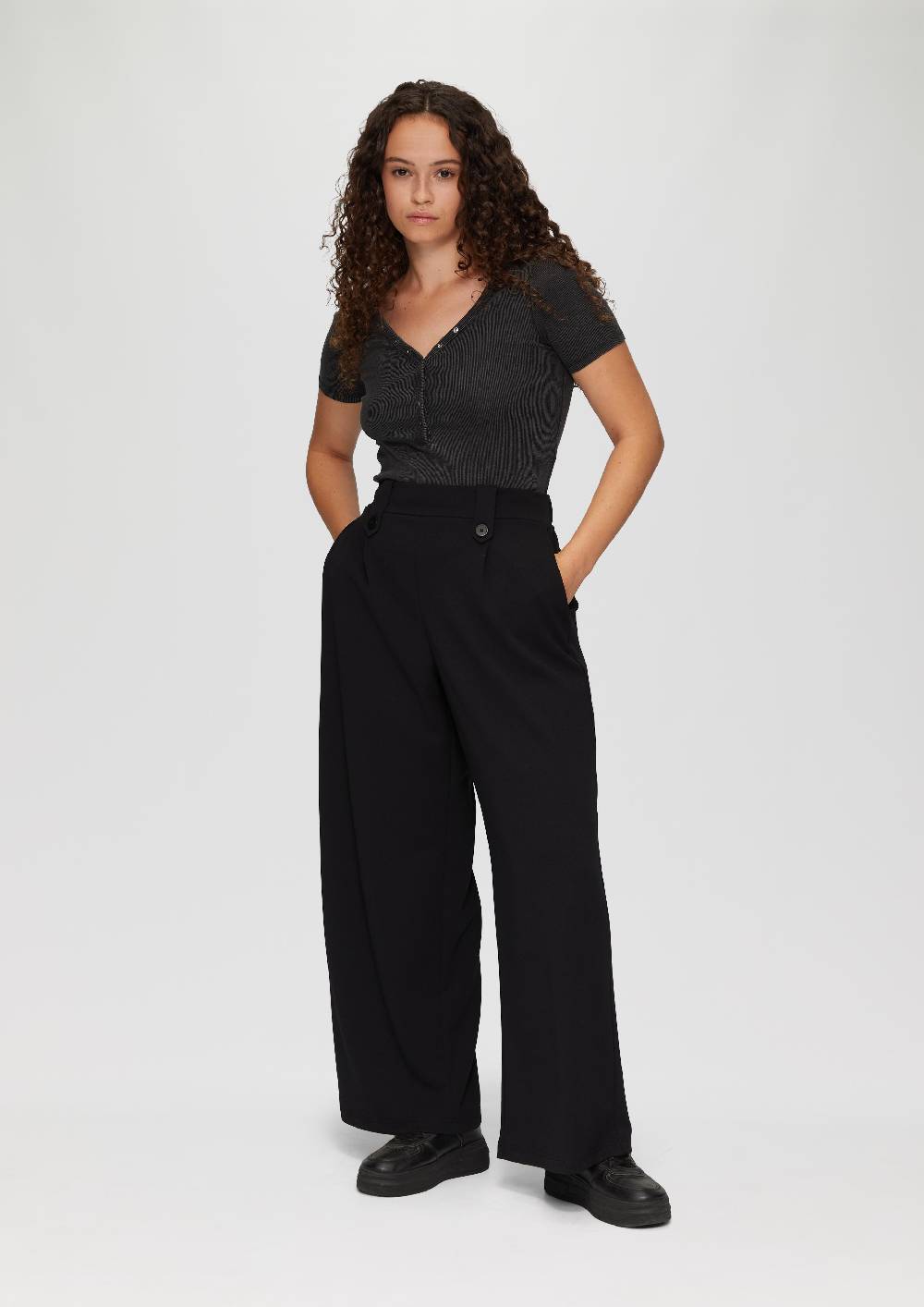 s.Oliver Crêpe-Hose im Relaxed Fit mit Wide Leg Bis zu 60% Rabatt