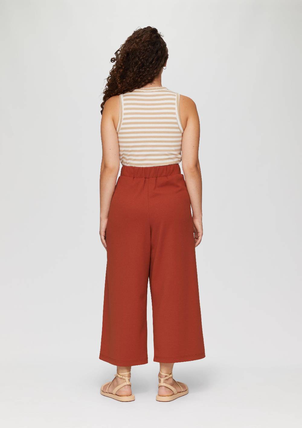 s.Oliver Elastische Wide-Leg-Hose aus Crêpe 2025