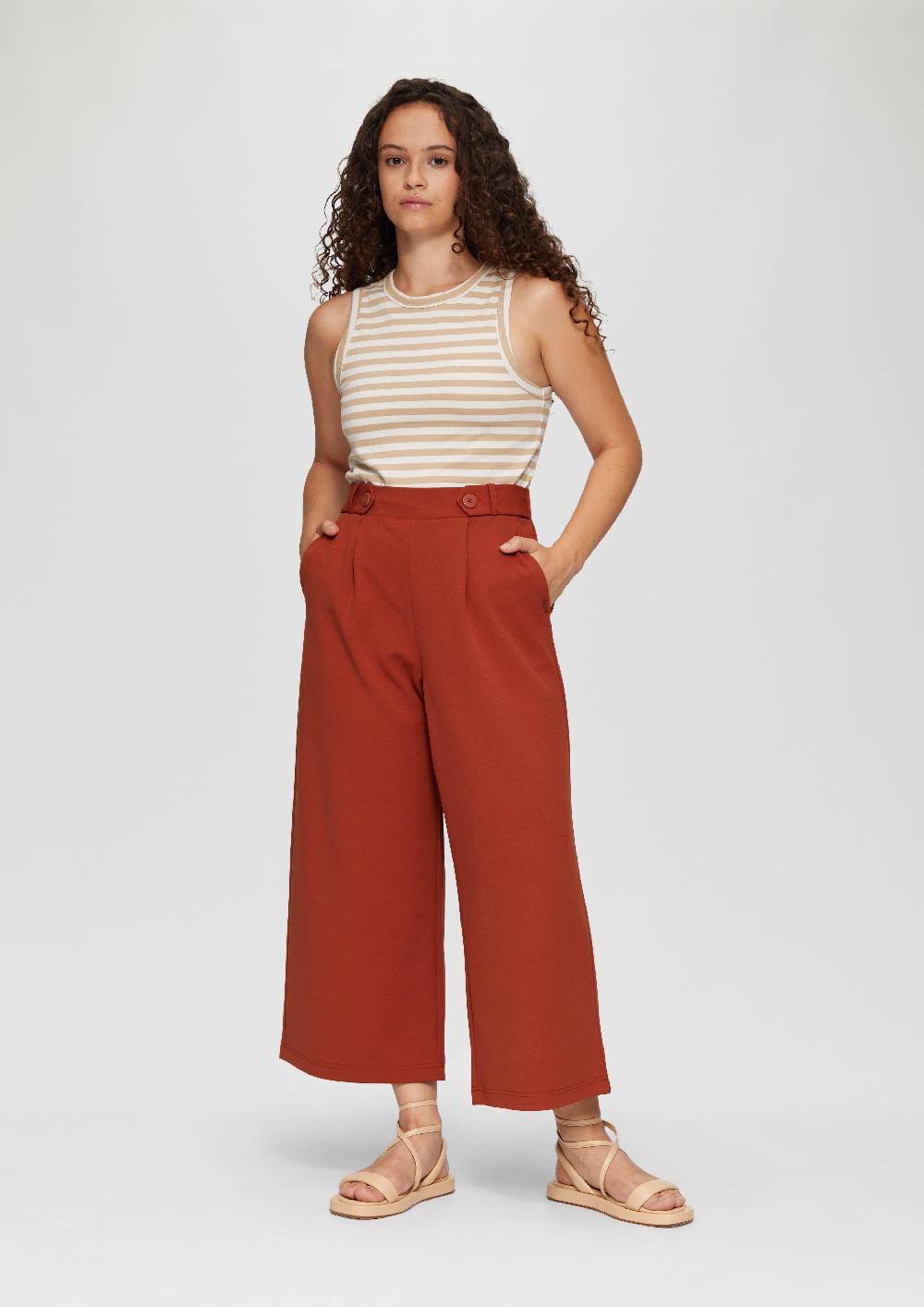 s.Oliver Elastische Wide-Leg-Hose aus Crêpe 2025