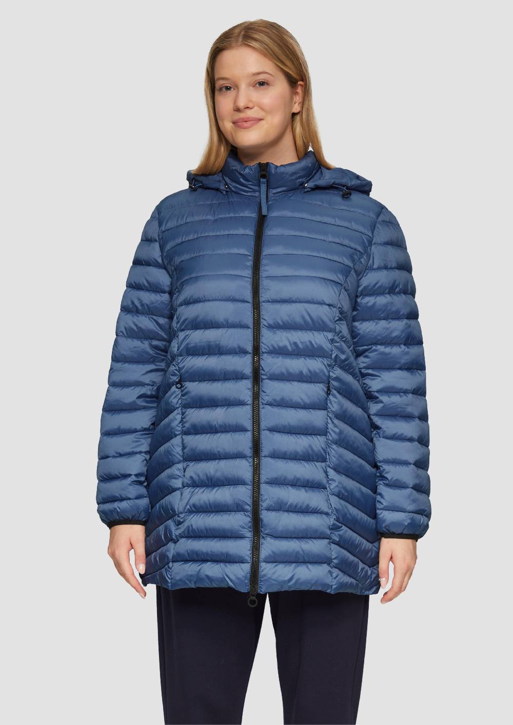 s.Oliver Steppjacke mit Logo-Kapuze im Angebot