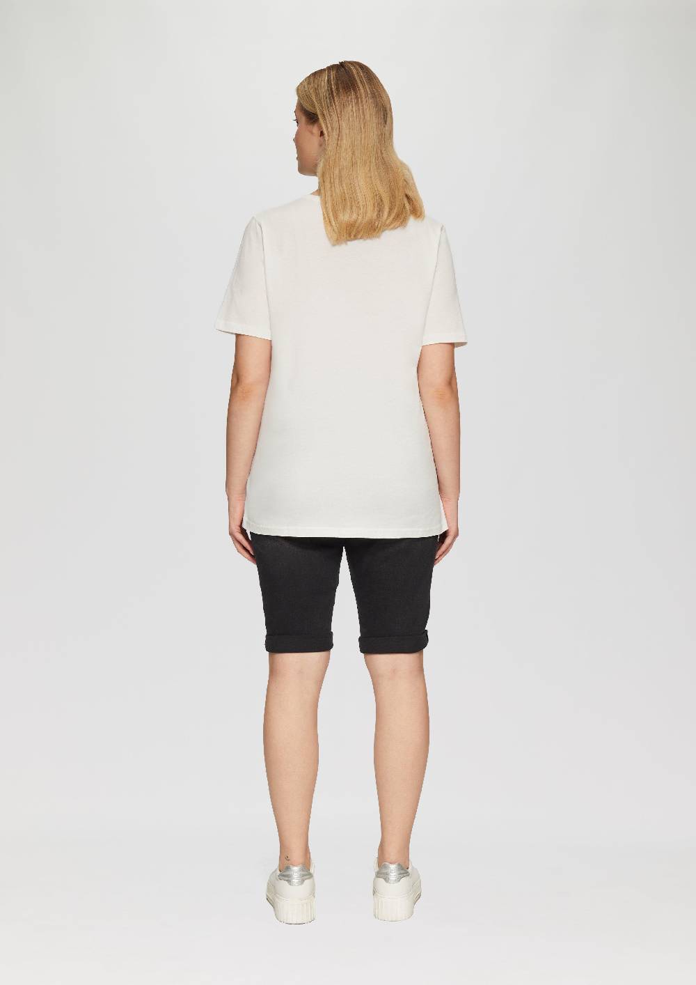 s.Oliver T-Shirt mit Stickerei-Artwork Blitzverkäufe