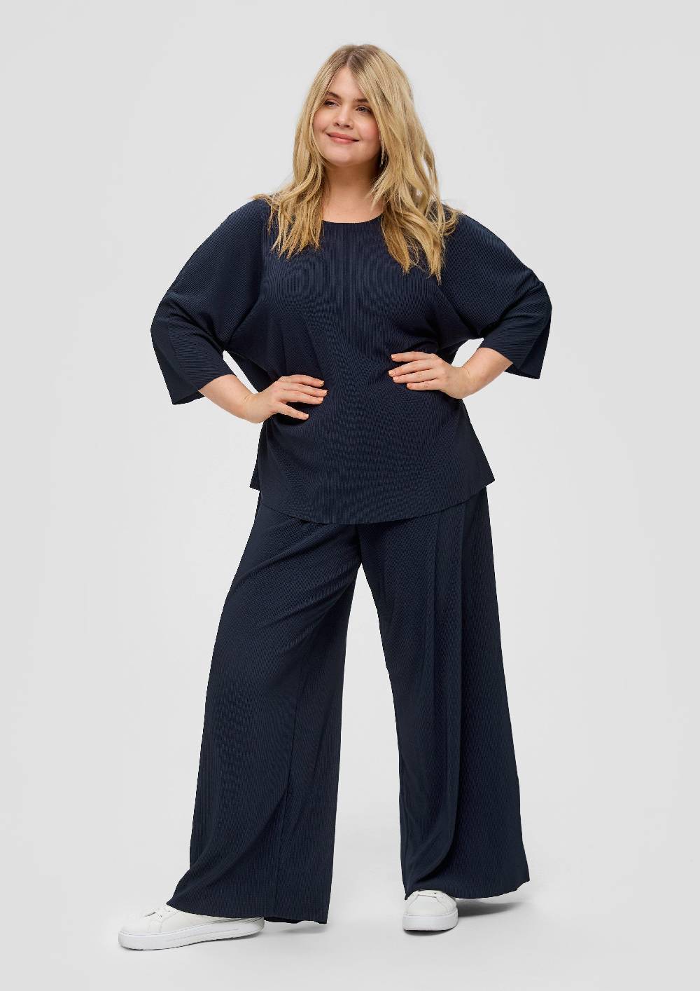 s.Oliver Weite plissierte Hose aus Jersey Kauf eins, bekomm eins gratis
