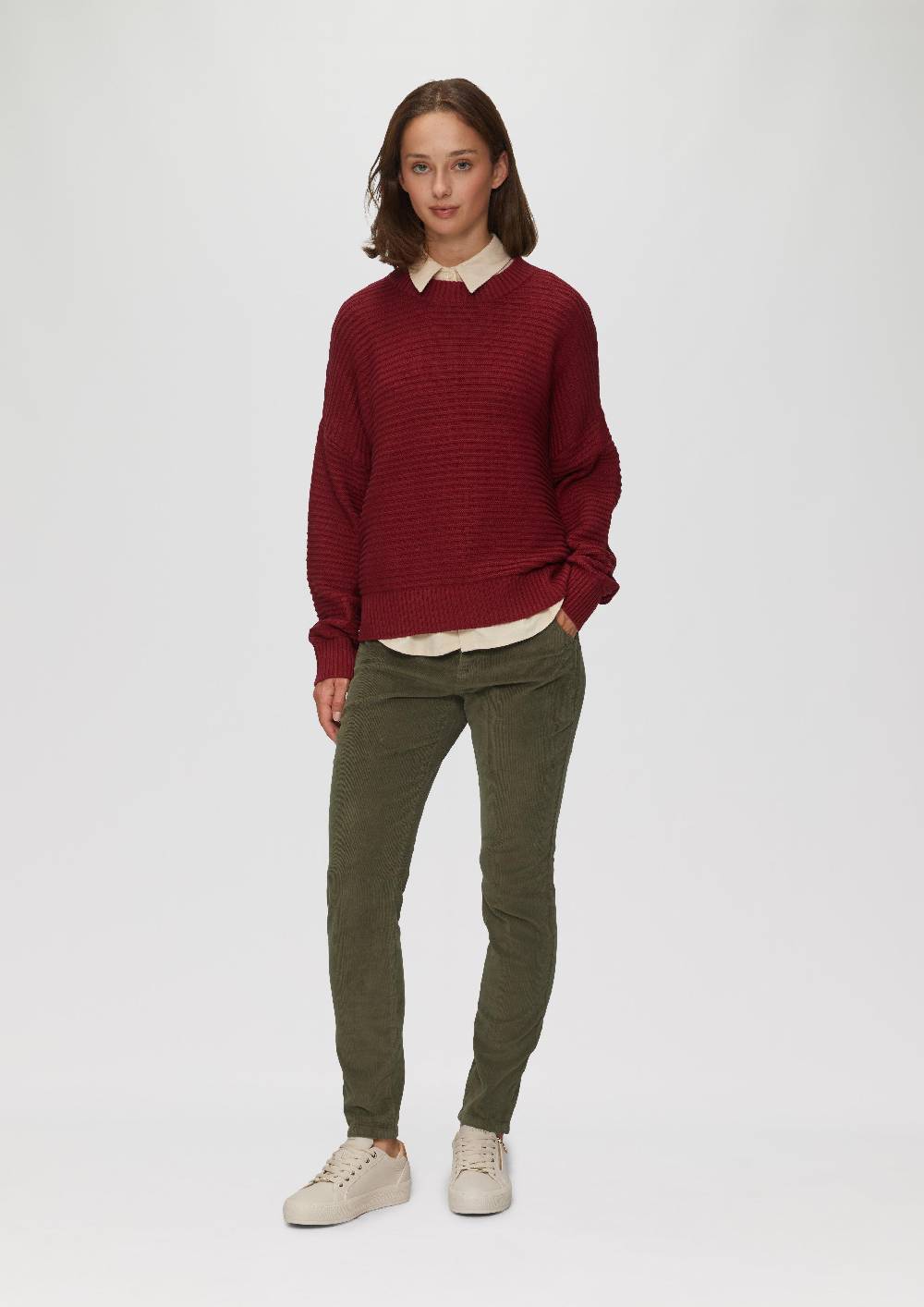 s.Oliver Schmal geschnittene Cordhose 50% Rabatt mit kostenlosem Versand