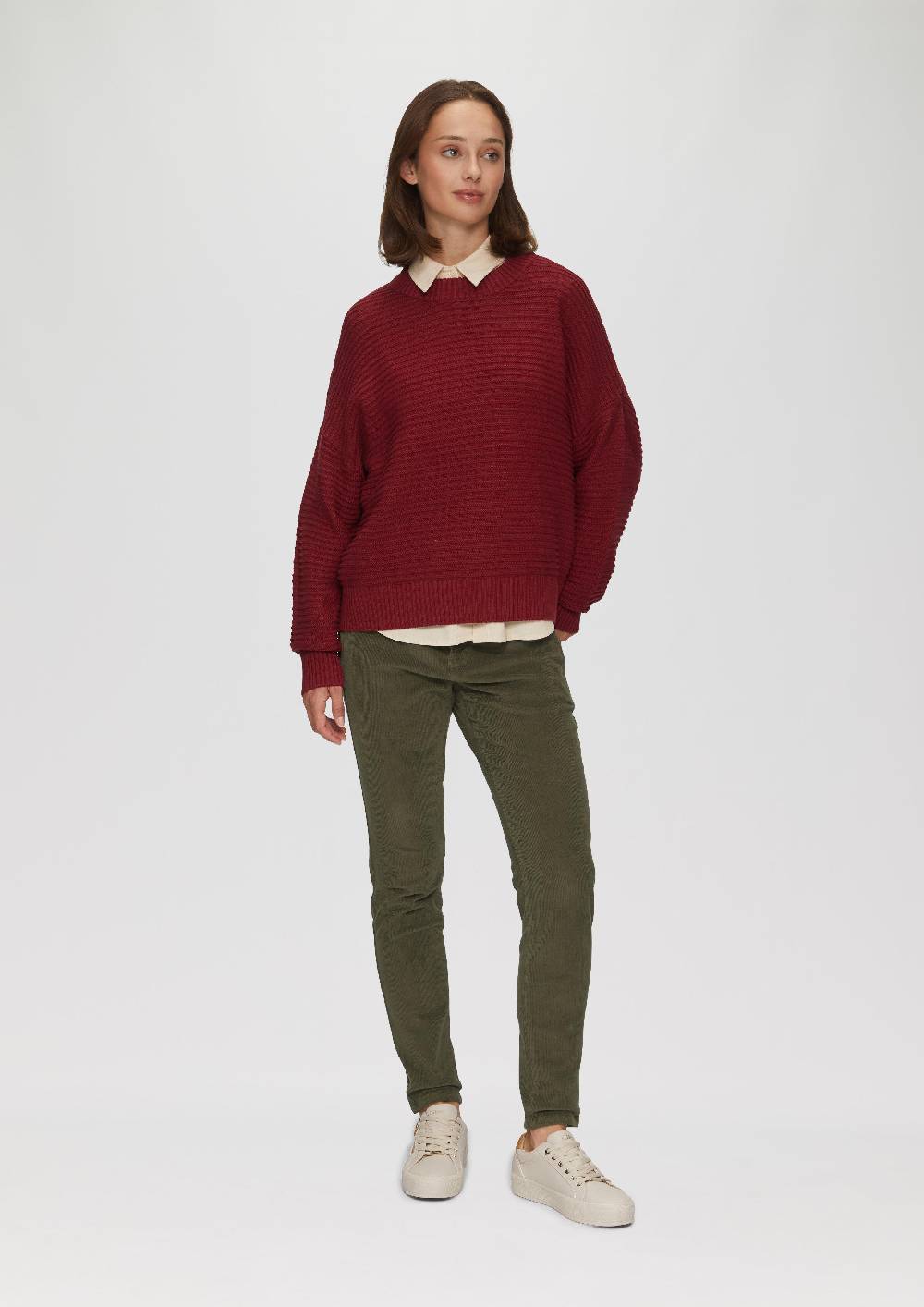 s.Oliver Schmal geschnittene Cordhose 50% Rabatt mit kostenlosem Versand