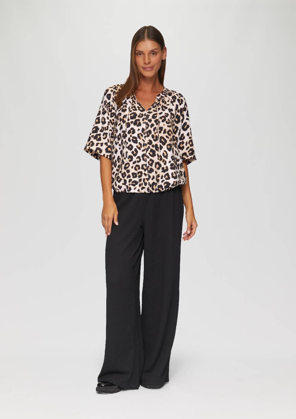 s.Oliver Strukturierte Bluse im O-Shape mit Raffdetails Fabrikladen