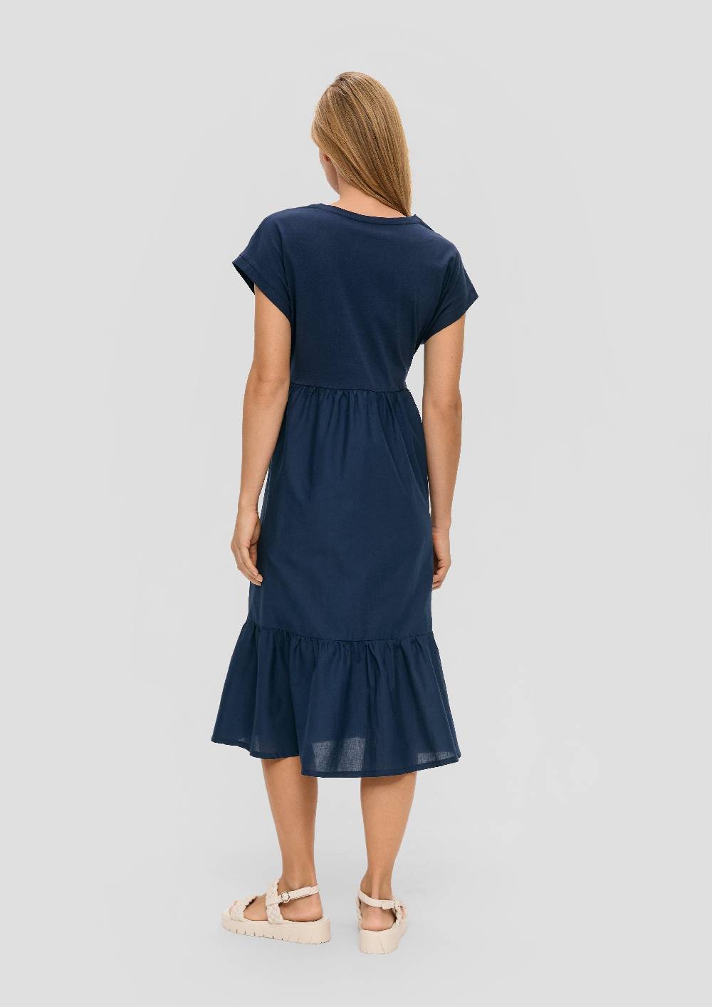 s.Oliver Luftiges Baumwollkleid im Fabricmix und Relaxed Fit Begrenzt auf 3 Tage