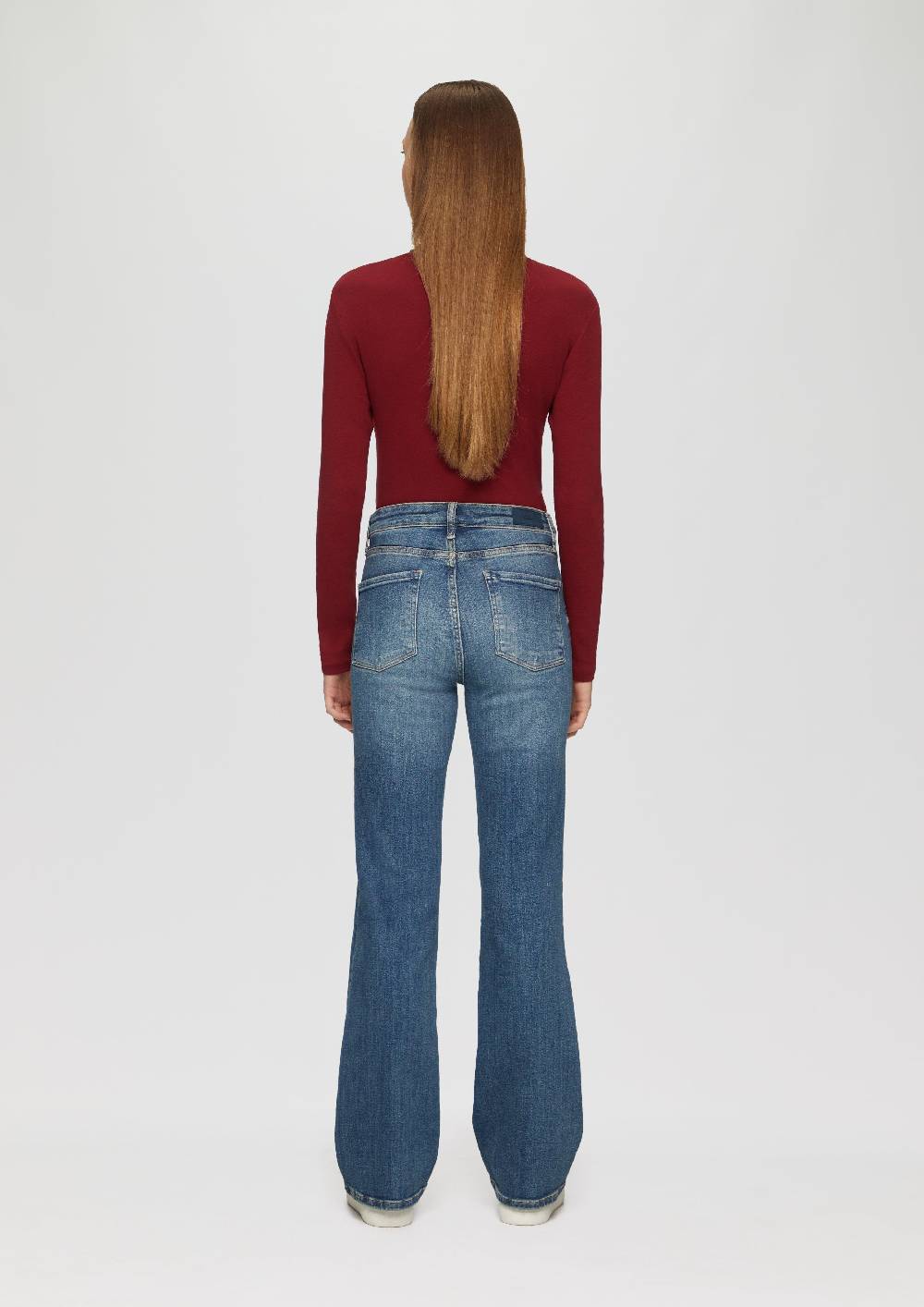 s.Oliver Jeans Flare / Slim Fit / Mid Rise / Flared Leg / mit Nahtdetail Fabrikverkauf