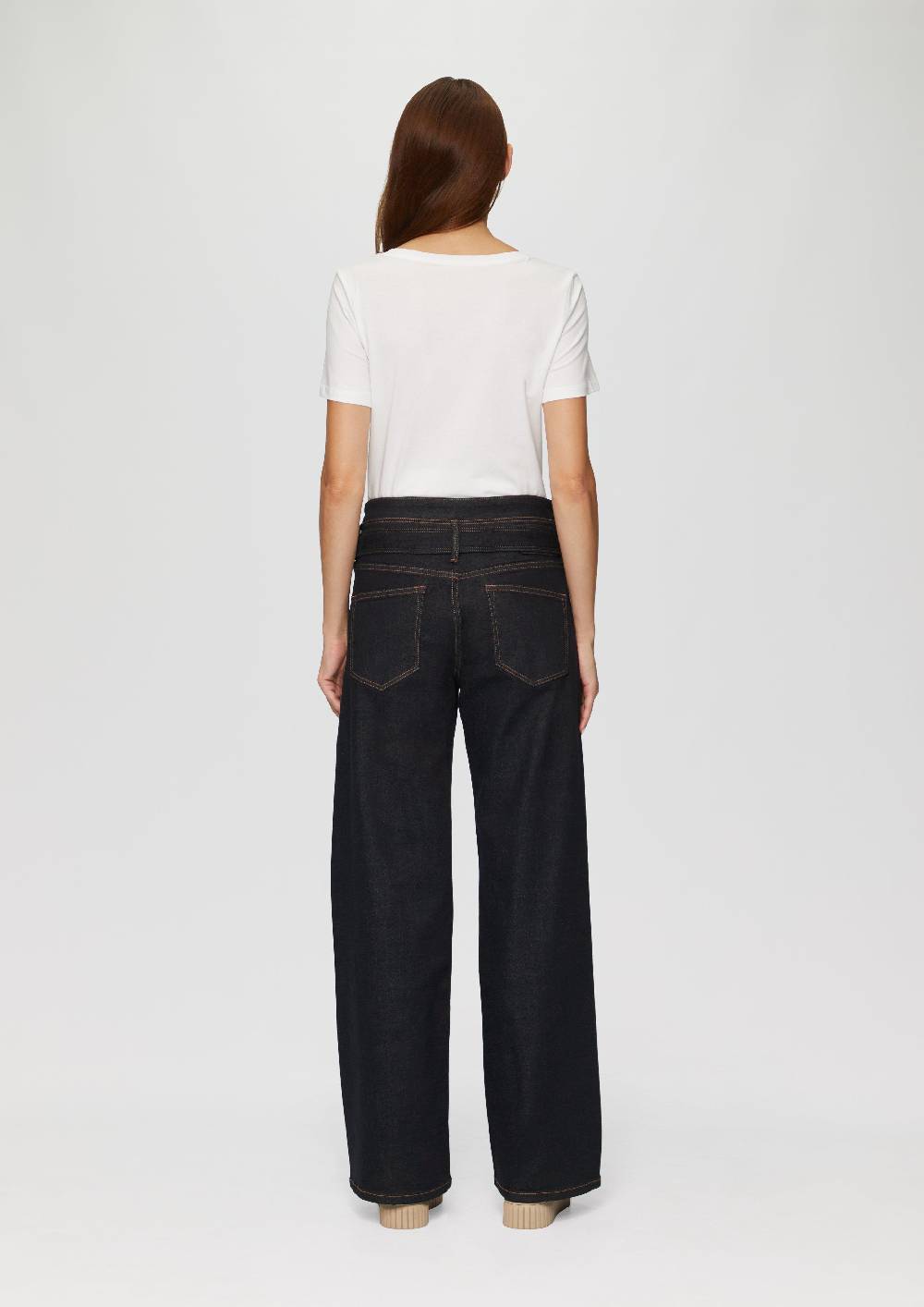 s.Oliver Jeans Suri/Regular Fit/High Rise/Wide Leg / mit Textilgürtel Lagerräumung