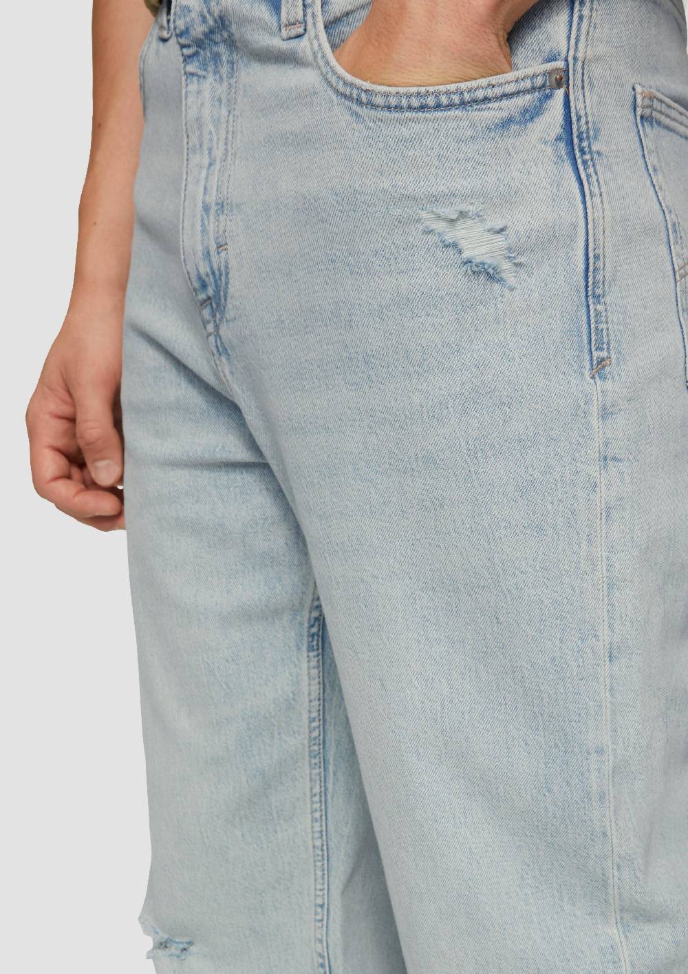 s.Oliver Jeans / Loose Fit / Mid Rise / Straight Leg Rabatte dieses Monats