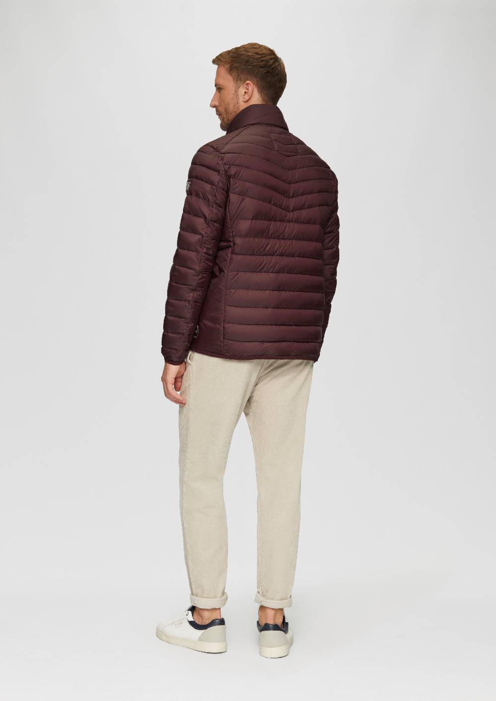 s.Oliver Leicht wattierte Steppjacke aus recyceltem Polyester Sonderangebot der Fabrik