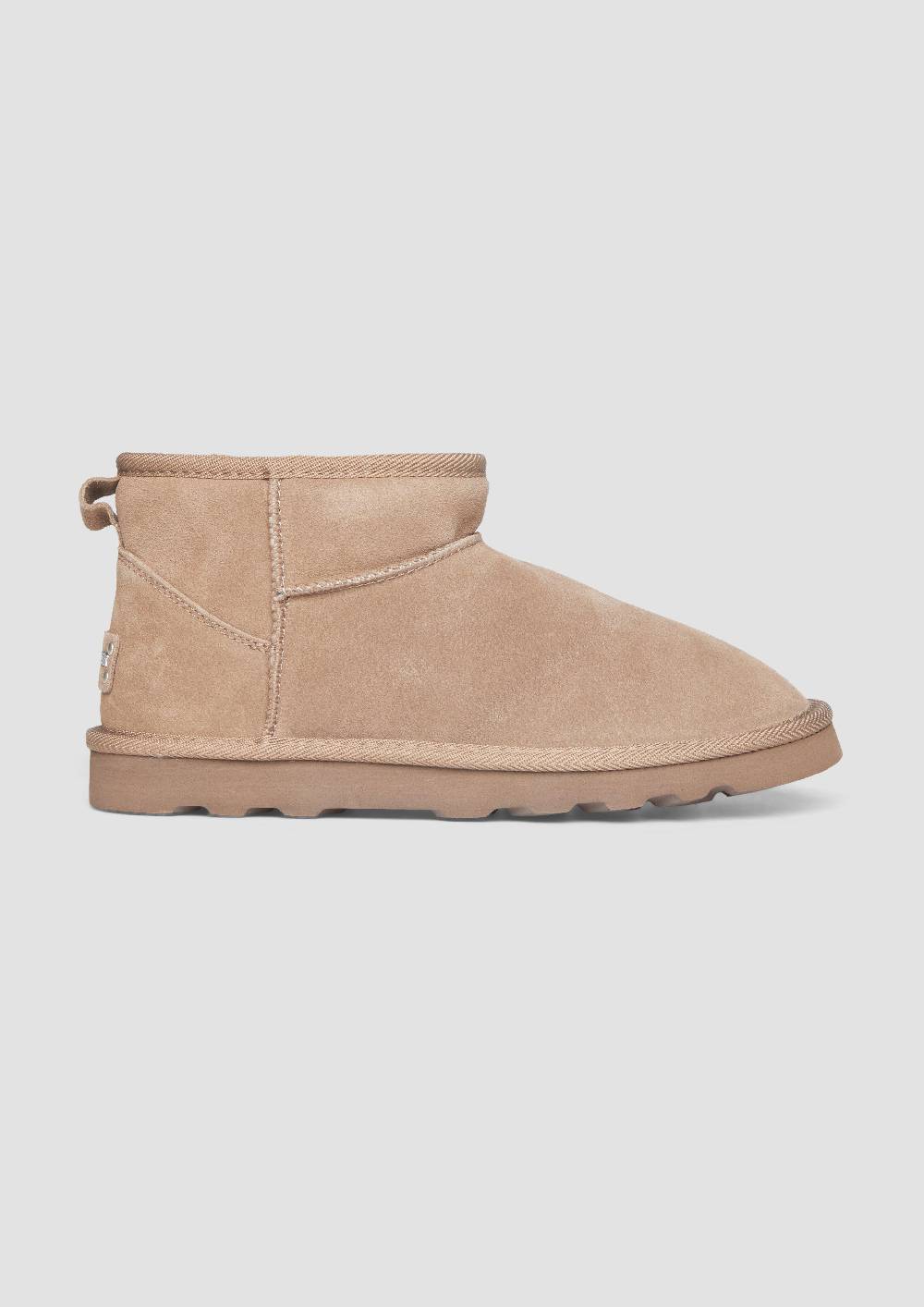 s.Oliver Flache Stiefel aus Leder 50% Rabatt für begrenzte Zeit