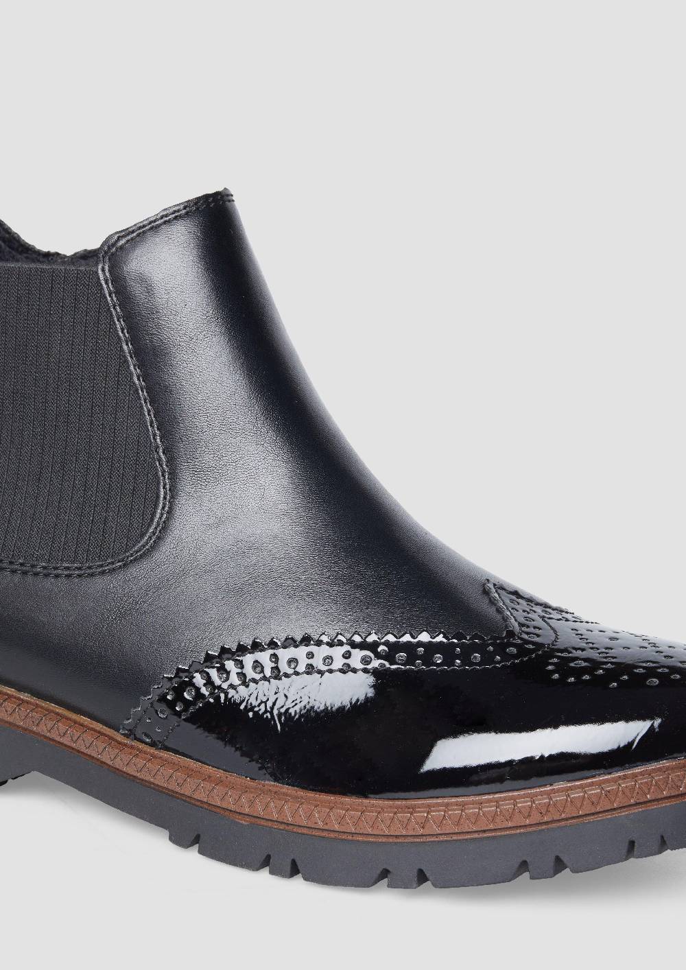 s.Oliver Chelsea Boots in Leder-Optik Black Friday