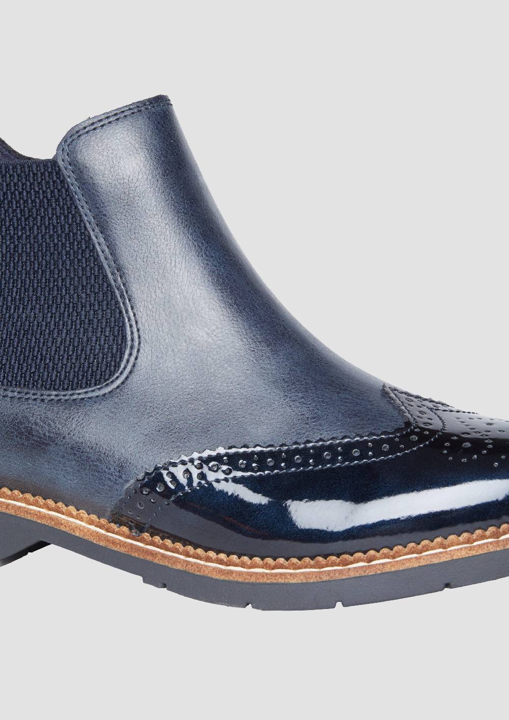 s.Oliver Chelsea-Boots aus Kunstleder Cyber Monday