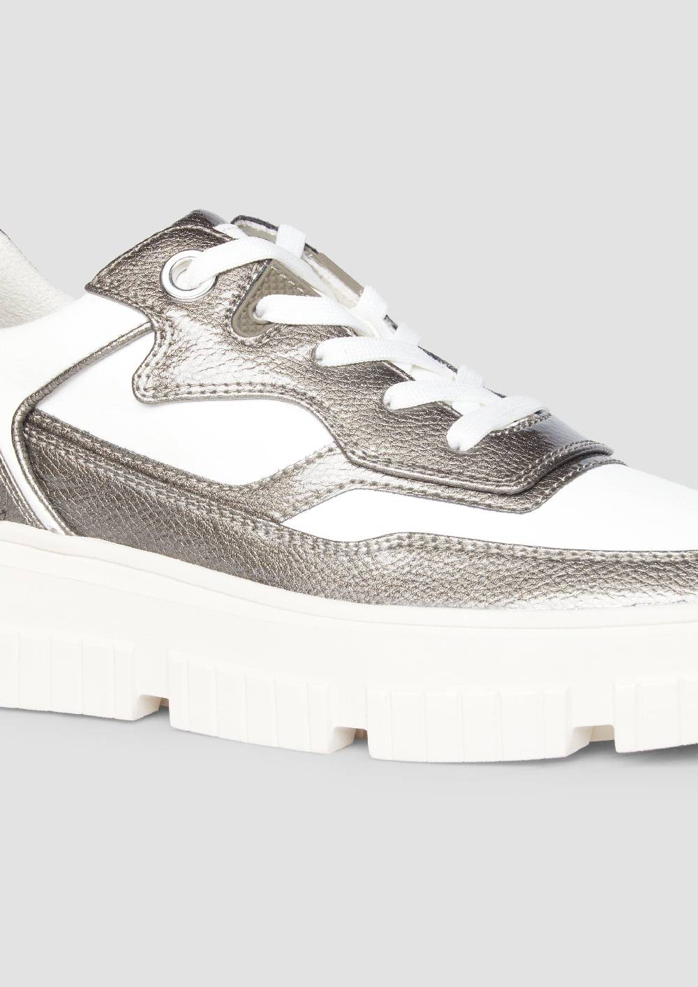 s.Oliver Sneaker im sportiven Look VIP-Rabatte