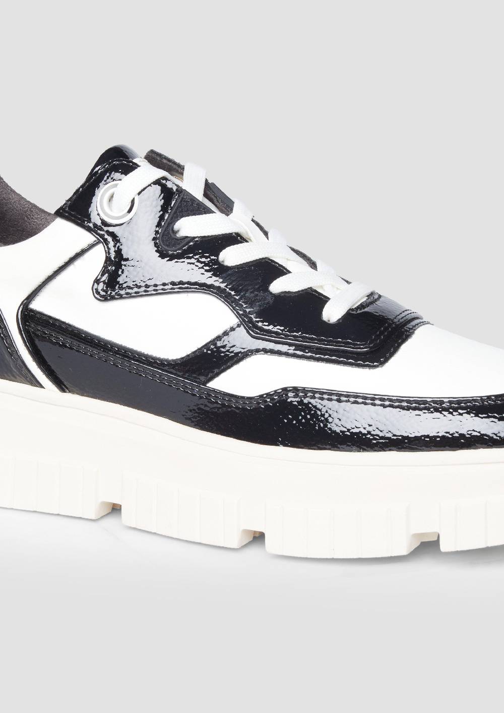 s.Oliver Sneaker im sportiven Look Tiefpreis