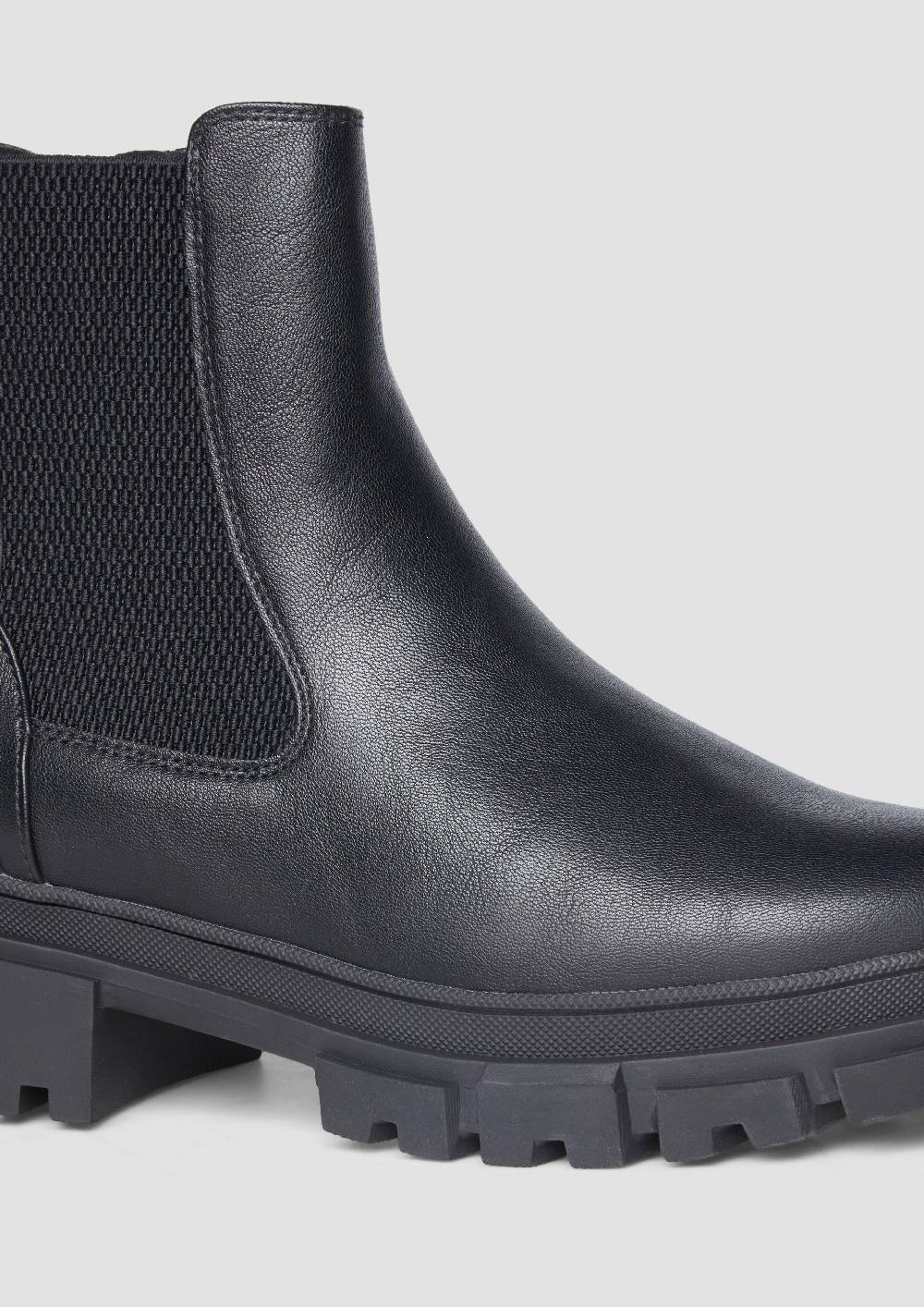 s.Oliver Chelsea Boots mit Kontrast-Detail Letzte 3 Tage