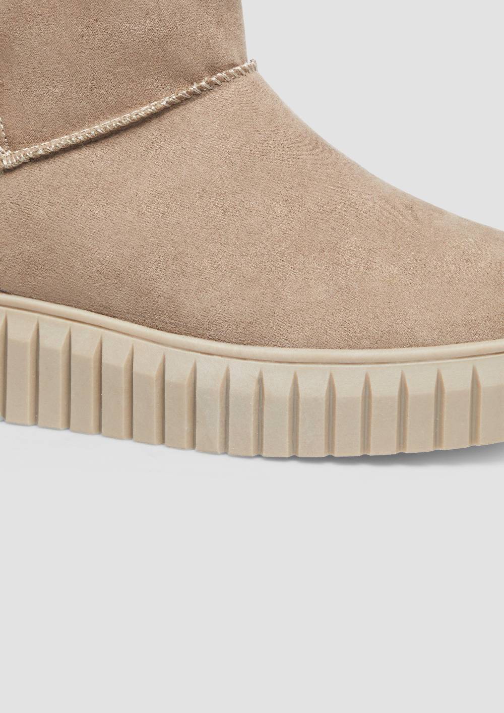 s.Oliver Gefütterte Boots mit Plateausohle Begrenzt auf 3 Tage