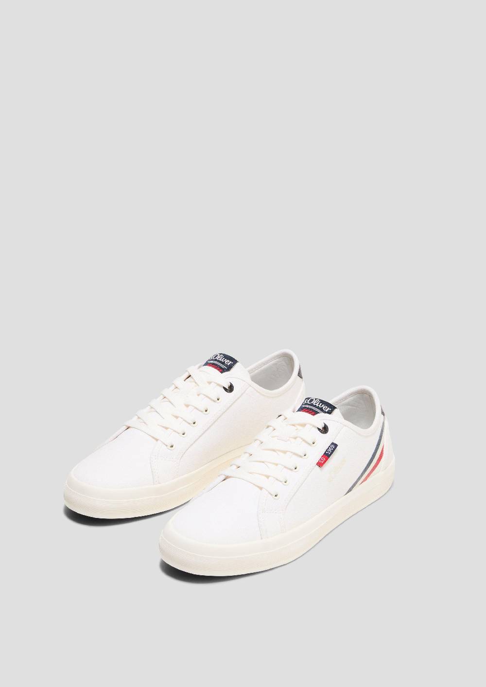 s.Oliver Sneaker mit Kontrast-Details und Logo Jubiläumsangebot