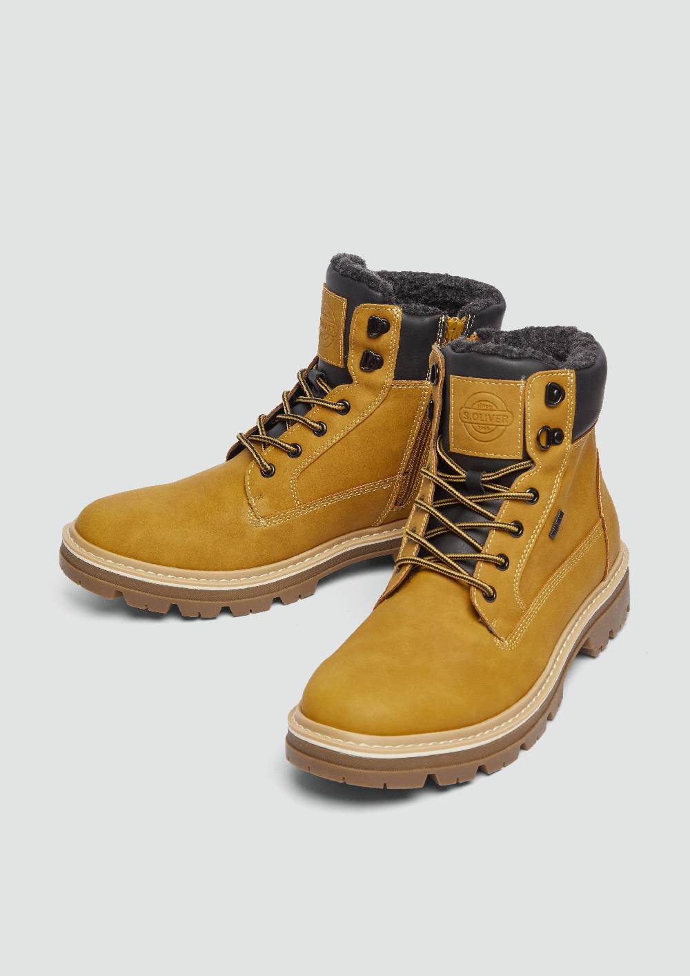 s.Oliver Stiefel Räumungsverkauf