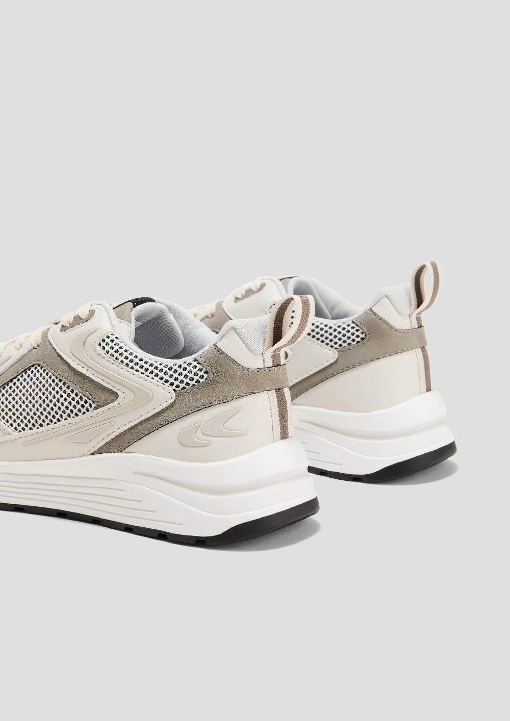 s.Oliver Sportlicher Sneaker mit Mesh Bis zu 60% Rabatt