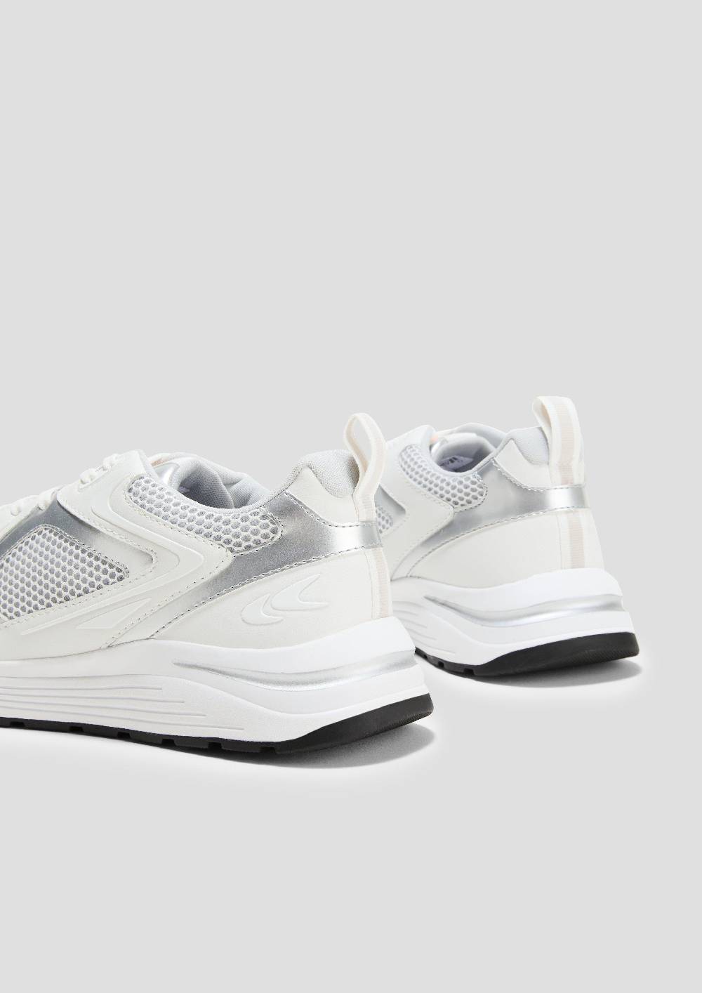 s.Oliver Sportlicher Sneaker mit Mesh Schlussverkauf