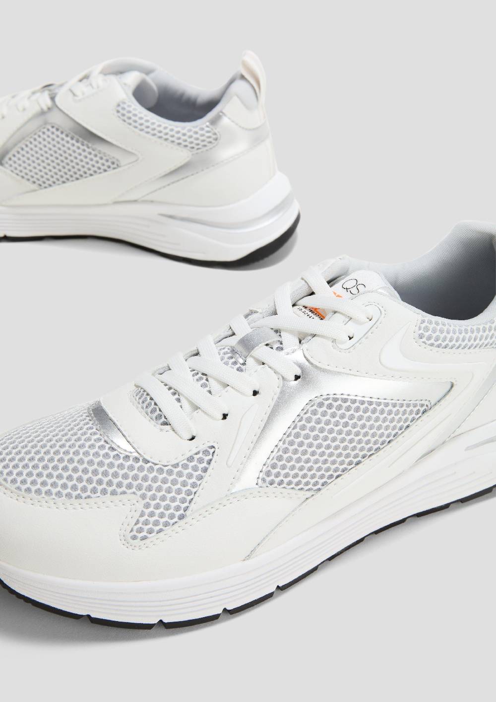 s.Oliver Sportlicher Sneaker mit Mesh Schlussverkauf