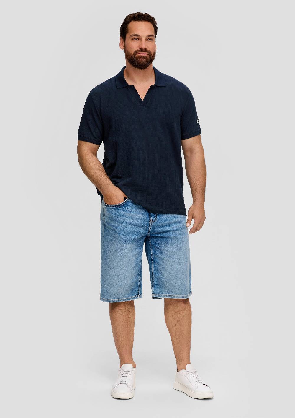 s.Oliver Poloshirt aus Baumwollstretch mit Applikation Neueste Mode