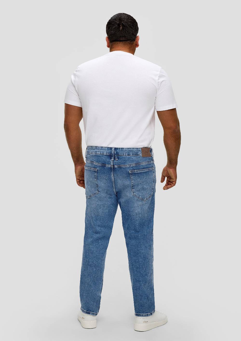 s.Oliver Jeans Casby / Relaxed Fit / Mid Rise / Straight Leg Valentinstagsangebot