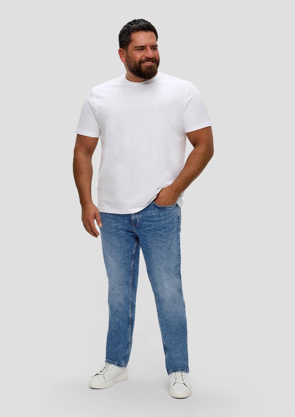 s.Oliver Jeans Casby / Relaxed Fit / Mid Rise / Straight Leg Valentinstagsangebot