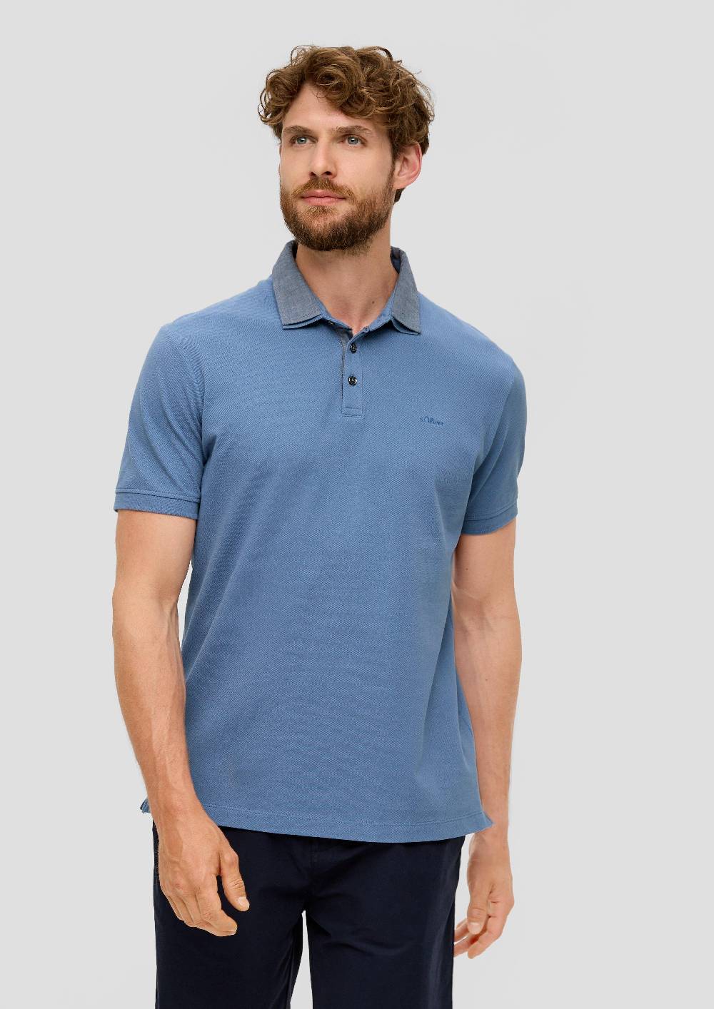 s.Oliver Poloshirt aus Baumwolle mit Logo-Stickerei Kauf eins, bekomm eins gratis