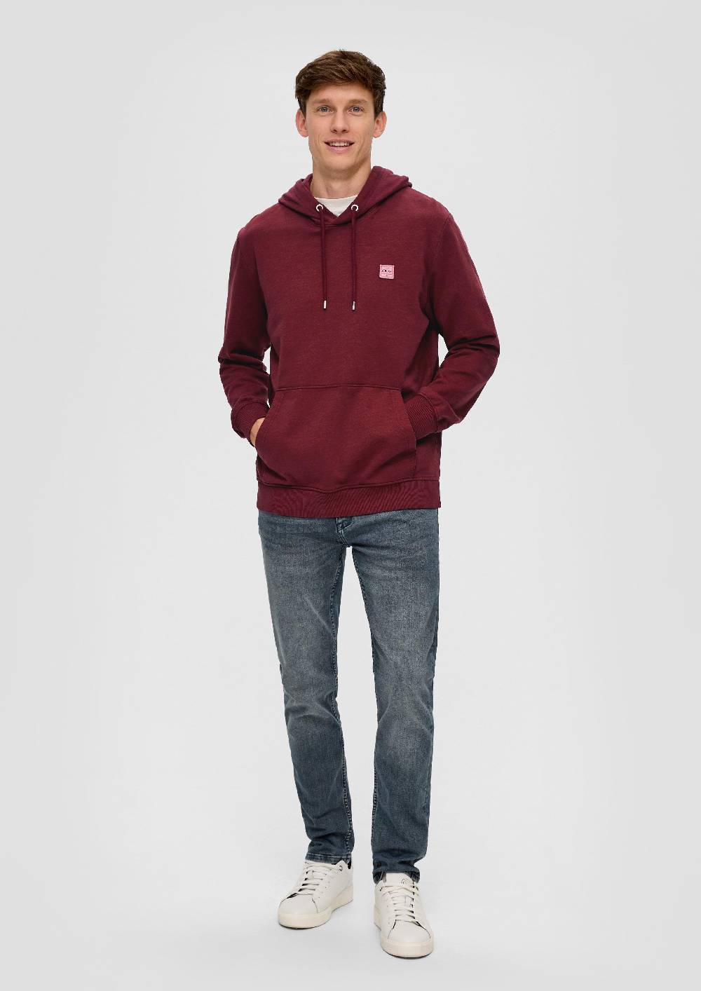 s.Oliver Kapuzensweatshirt mit Logo-Detail Neueste Stile