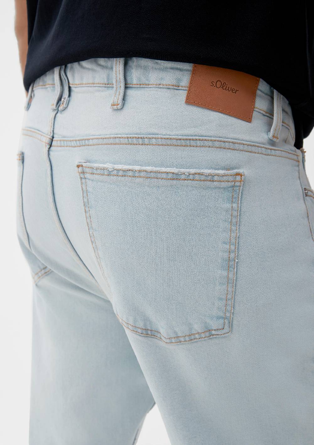 s.Oliver Jeans Casby / Relaxed Fit / Mid Rise / Straight Leg 50% Rabatt mit kostenlosem Versand