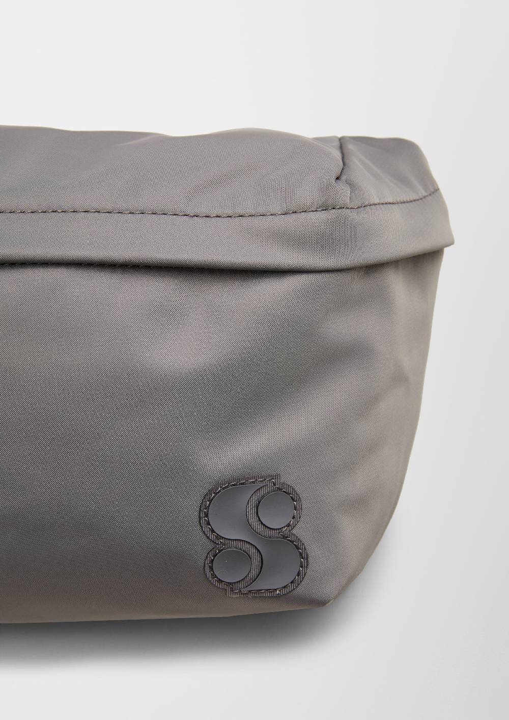 s.Oliver Belt Bag mit Logodetail Neueste Mode