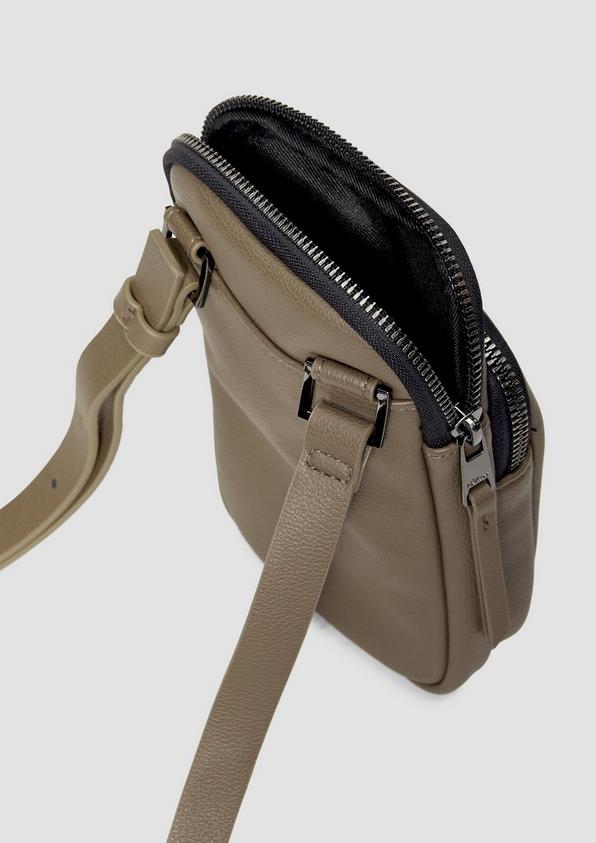 s.Oliver Handytasche in Leder-Optik 2025