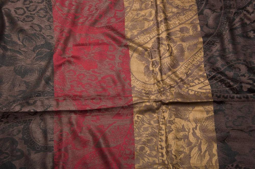 Stylebreaker Loop mit Hibiskus Blüten und Paisley Muster Sonderangebote