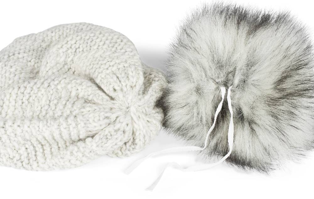 Stylebreaker Einfarbige Strick Bommelmütze mit Thermo-Fleece Jubiläumsangebot
