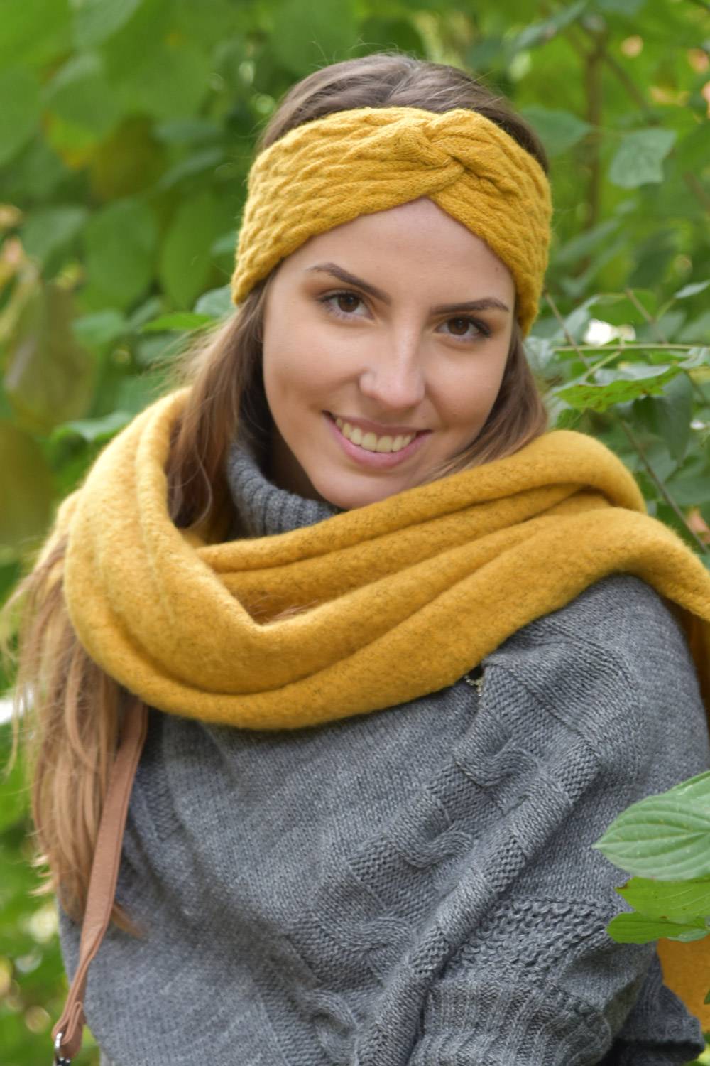 Stylebreaker Strick Stirnband mit Zopfmuster und Twist Knoten Fabrikladen