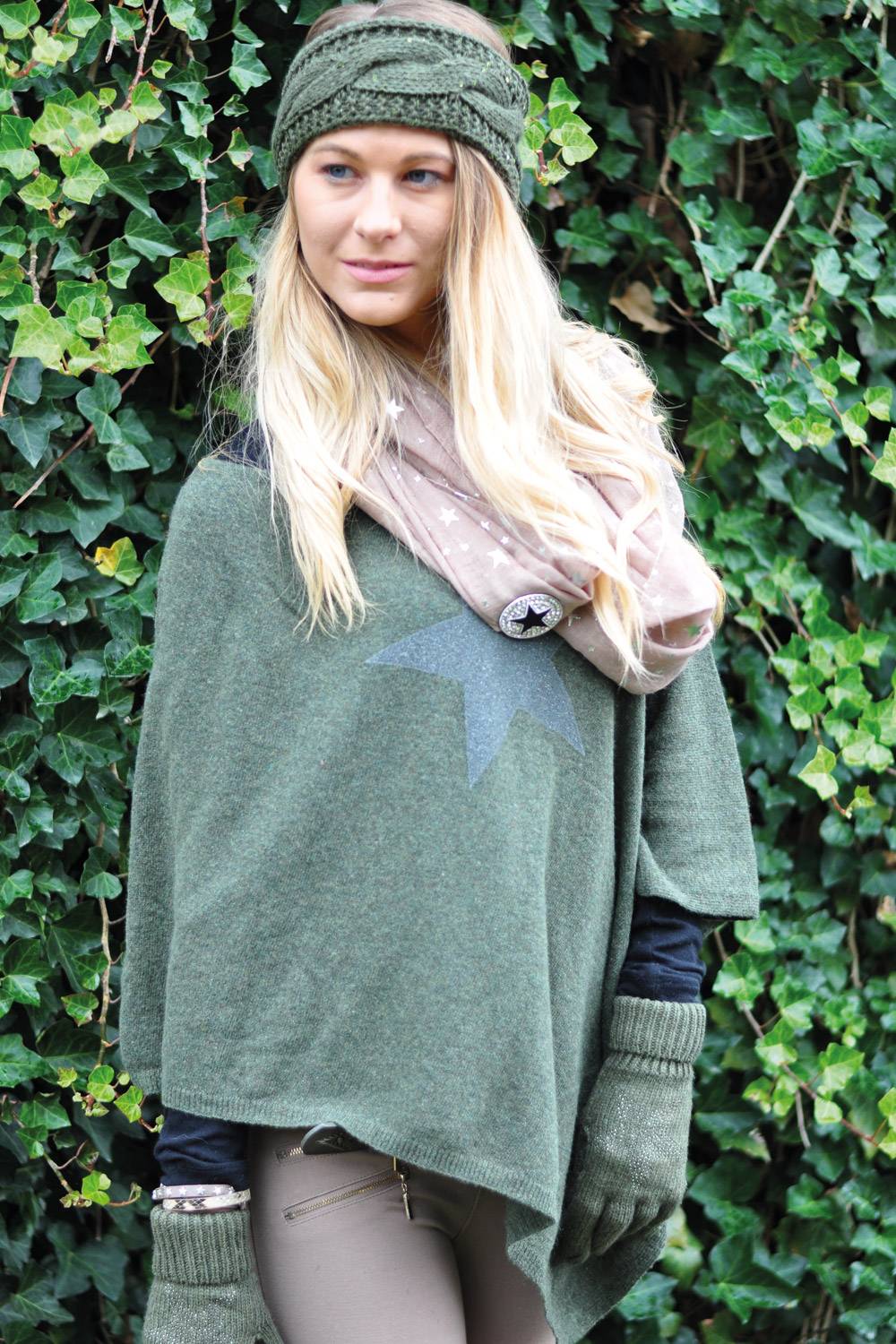 Stylebreaker Leichter Feinstrick Poncho mit Glitzer Stern Heißer Verkauf