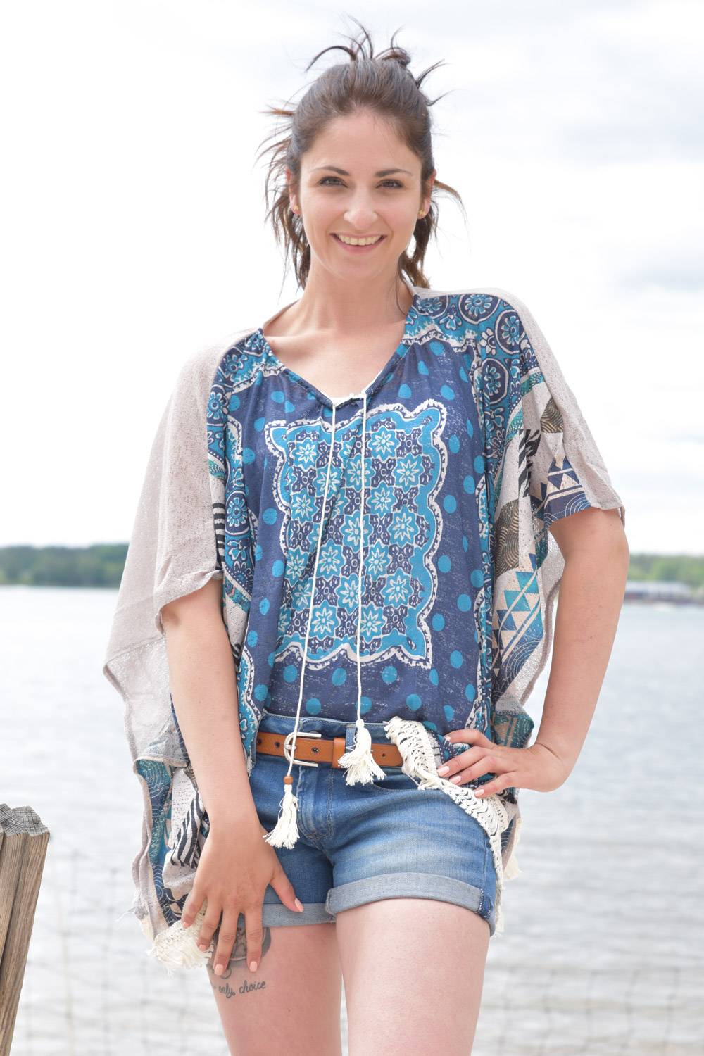 Stylebreaker Leichter Poncho mit Ethno Blumen Muster Bis zu 65% Rabatt