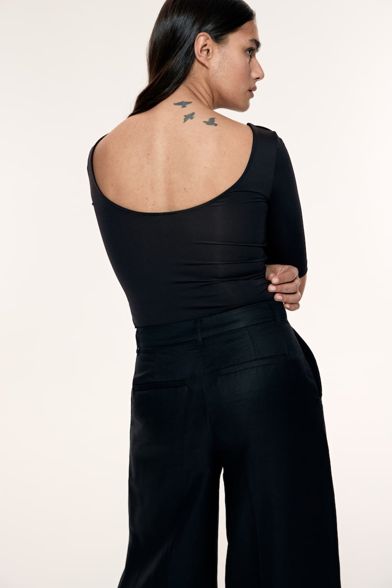H&M Shirt mit Ballerina-Ausschnitt Sonderangebote
